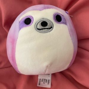Small sloth squishmallow